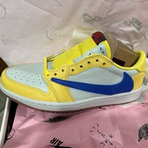 Travis Scott Jordan 1 “Canary”